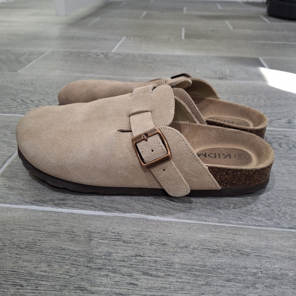 Kidmi Clogs - Picture 2 of 8